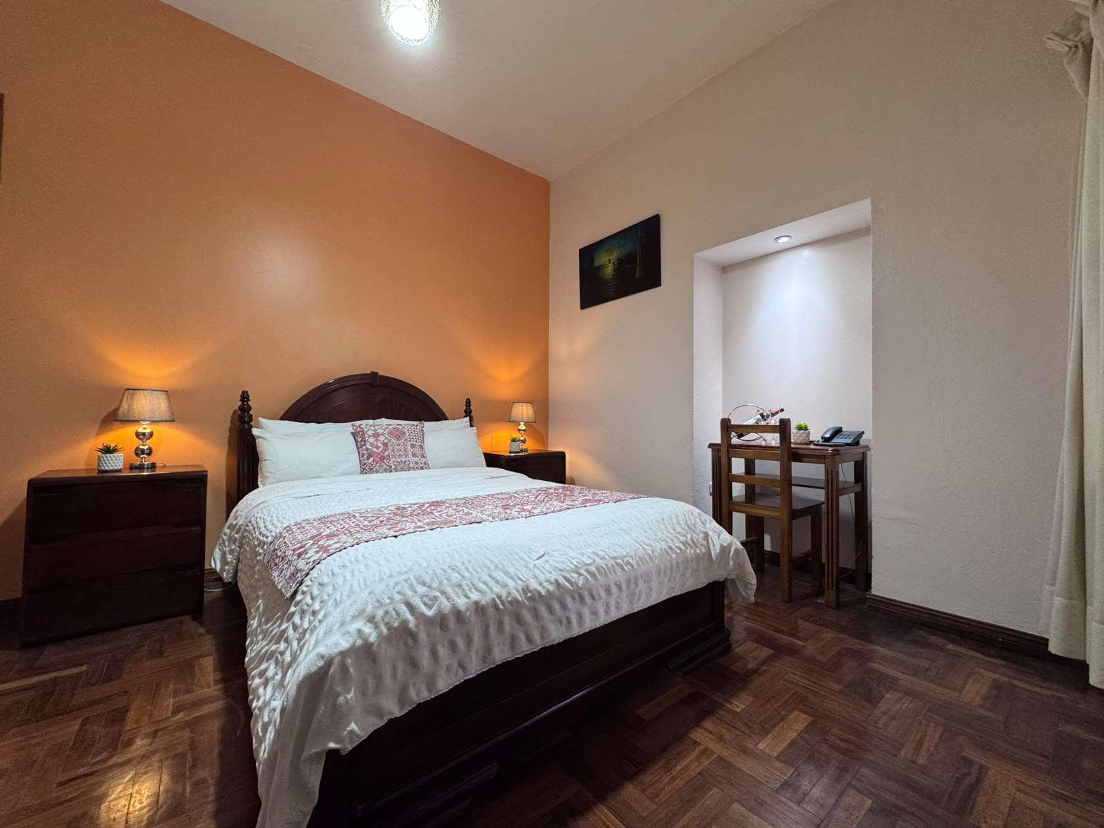 chambre double avec baignoire d'hydromassage dans le centre historique de Quito